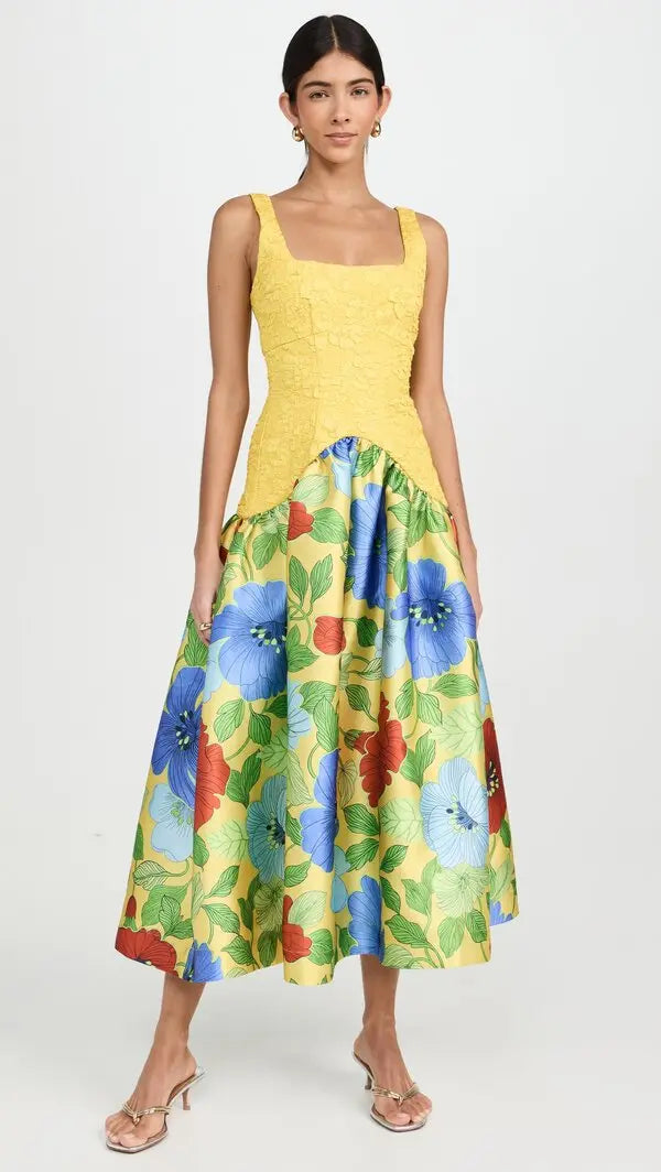Sleeveless fitted floral maxi dress