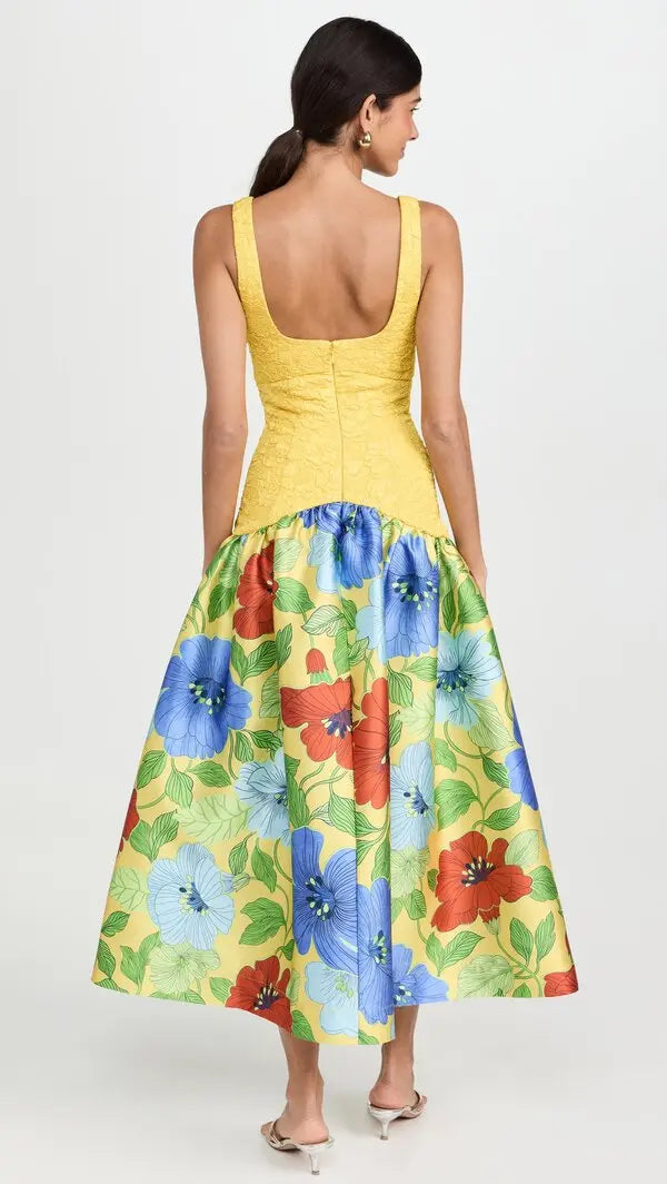 Sleeveless fitted floral maxi dress