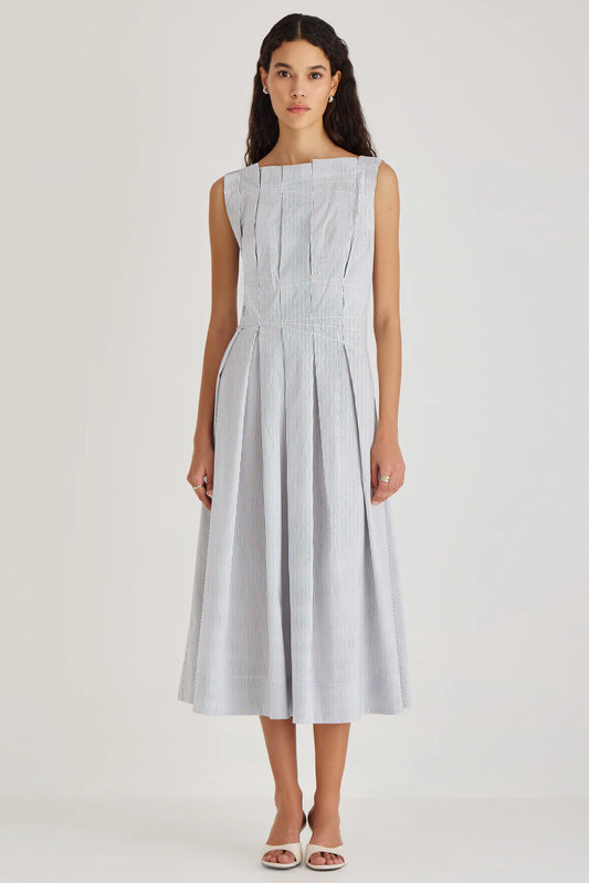 Sophisticated Sleeveless Pleated Midi Dress
