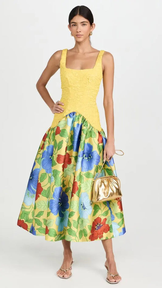 Sleeveless fitted floral maxi dress